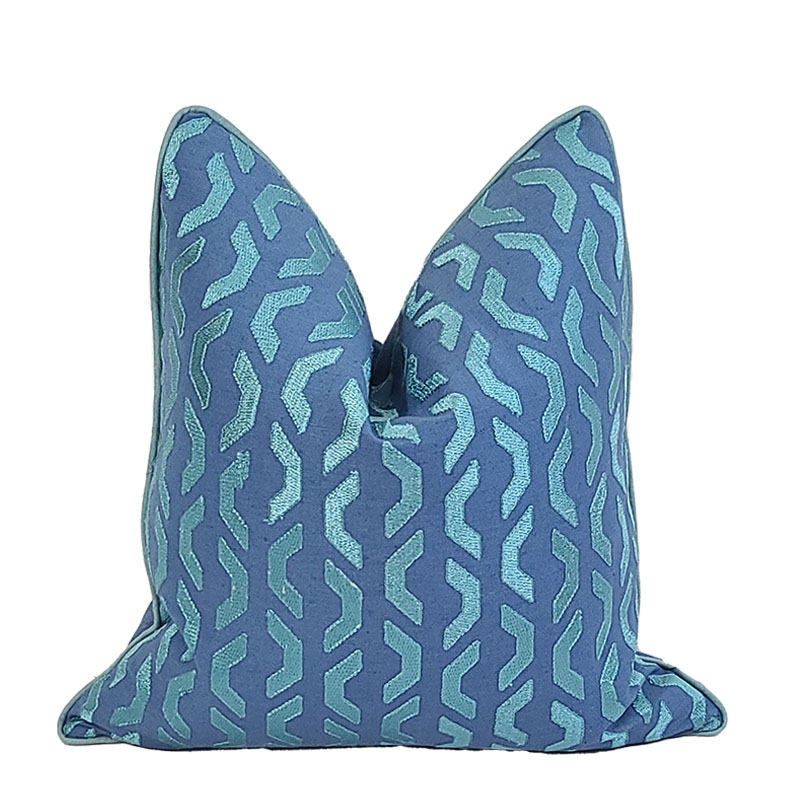 BISCAYNE COLLECTION CORONADO PILLOW / BLUE